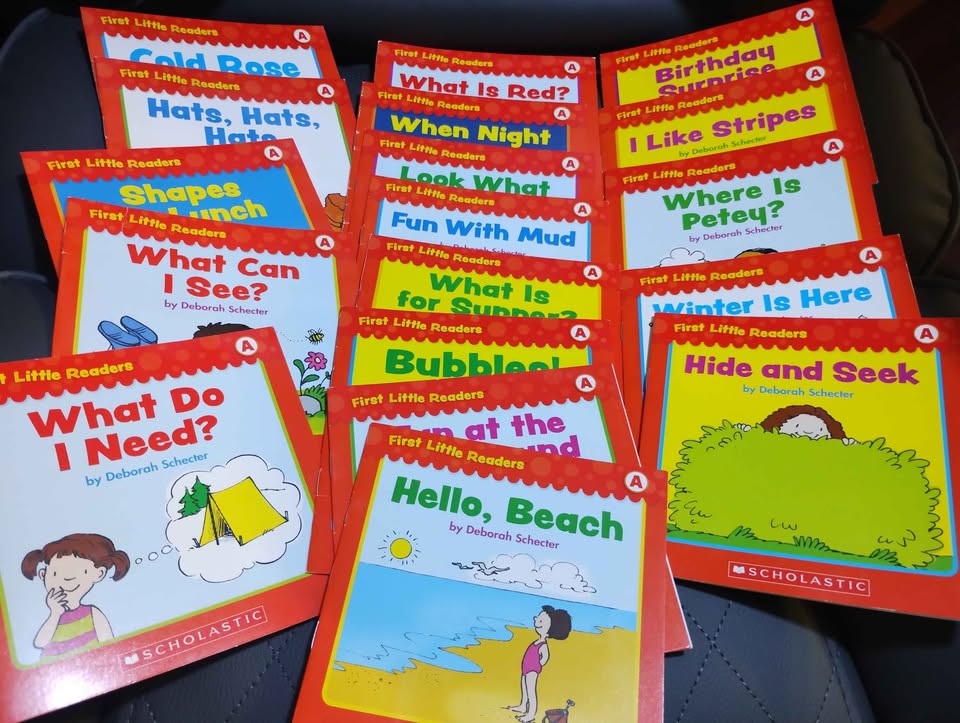 First Little Readers : 18 books
